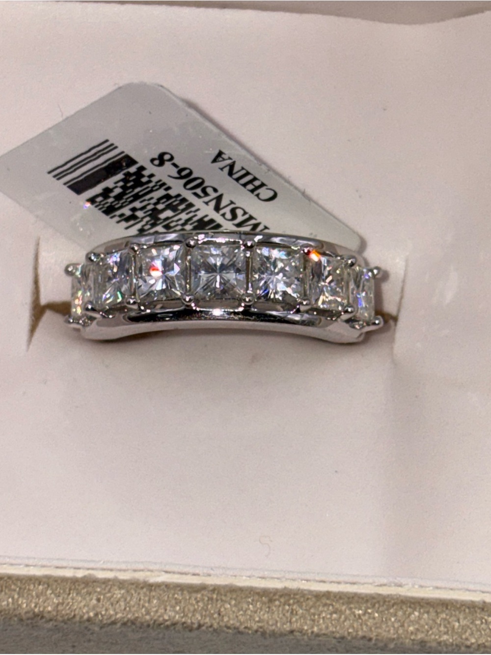 K☆ Sterling Silver & Cubic Zirconia Ladies' Ring, Size 8 (5.53g) .925 Silver